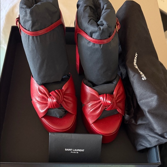 Saint Laurent Red Leather Knot Platform Sandals - Picture 8 of 10